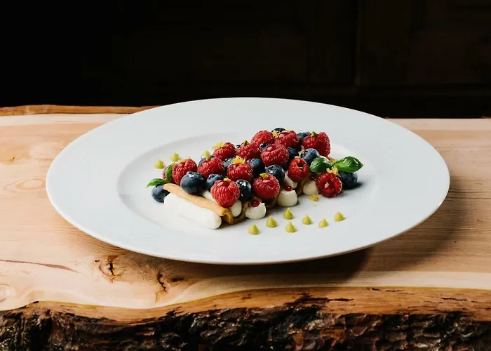 Hotel Historic Albrici 3*