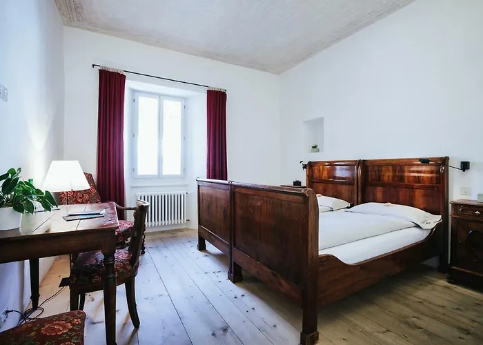 Historic Albrici Otel Poschiavo